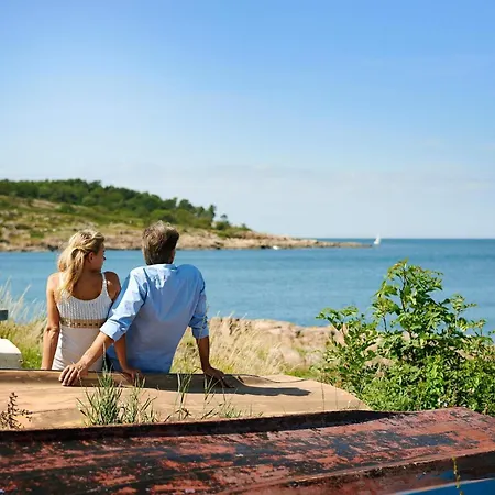 4 Person Holiday In